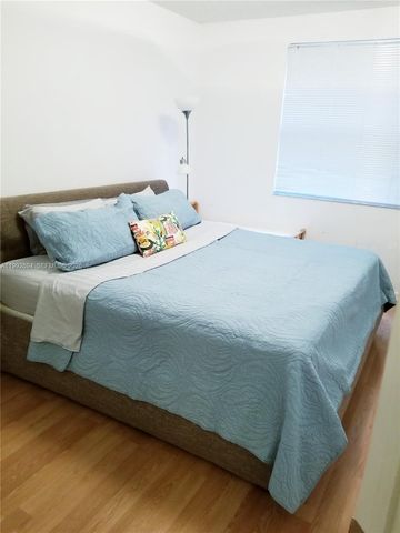 17125 N Bay Rd 3403, Sunny Isles Beach, FL 33160