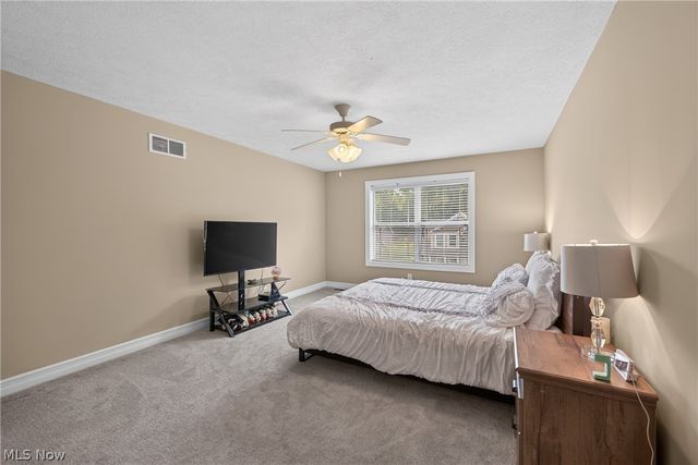483 S Marigold Lane, Kent, OH 44240