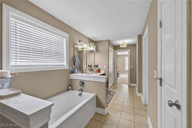 483 S Marigold Lane, Kent, OH 44240