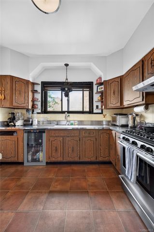 47-30 188th Street, Flushing, NY 11358