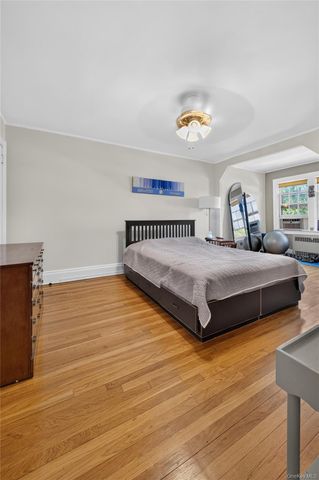 47-30 188th Street, Flushing, NY 11358