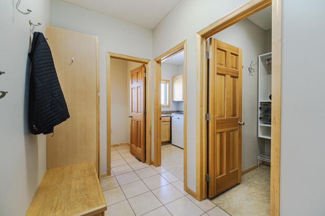 9460 138th Street W, Savage, MN 55378