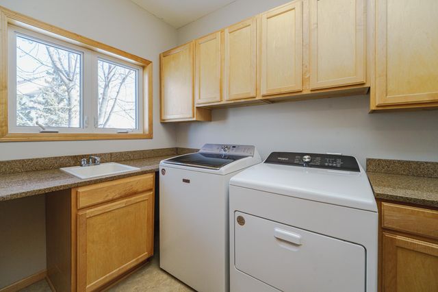 9460 138th Street W, Savage, MN 55378