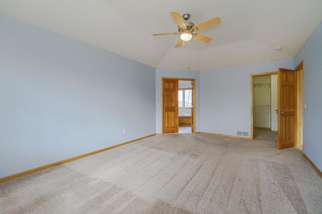 9460 138th Street W, Savage, MN 55378