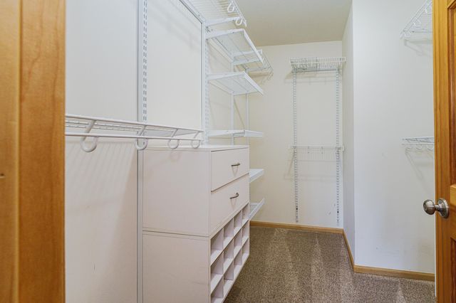 9460 138th Street W, Savage, MN 55378