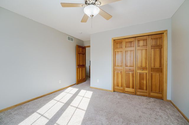 9460 138th Street W, Savage, MN 55378