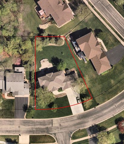 9460 138th Street W, Savage, MN 55378