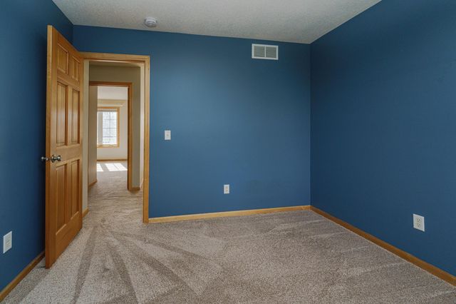 9460 138th Street W, Savage, MN 55378