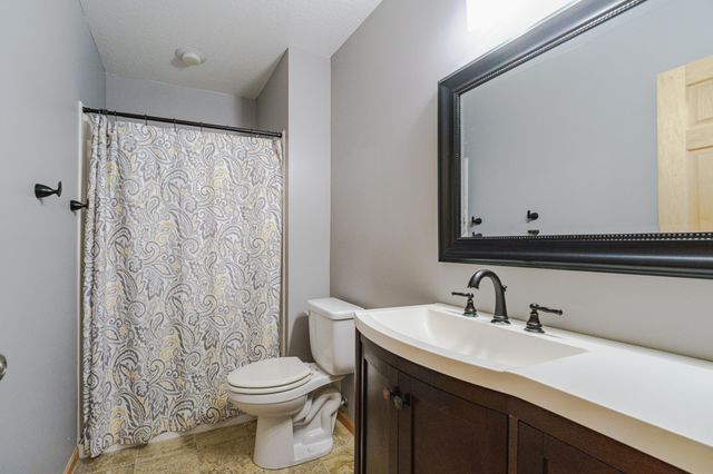 9460 138th Street W, Savage, MN 55378