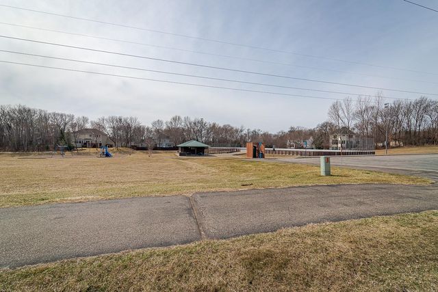 9460 138th Street W, Savage, MN 55378