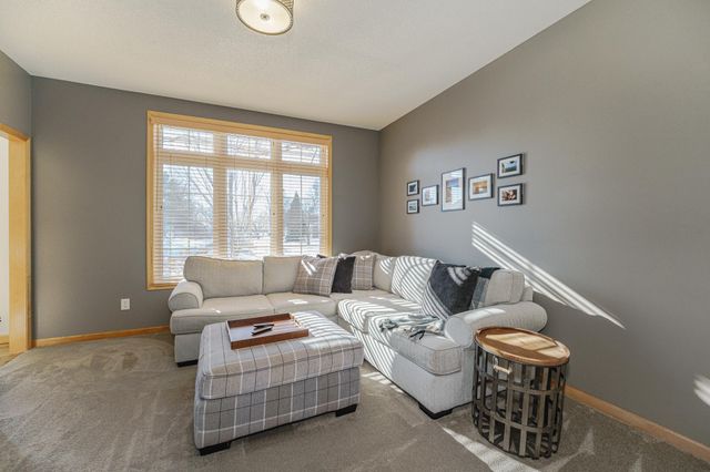 9460 138th Street W, Savage, MN 55378