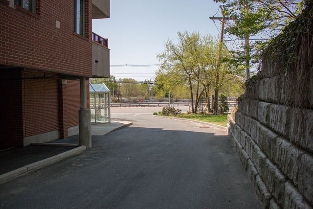 1522 Vfw Parkway 402, Boston, MA 02132