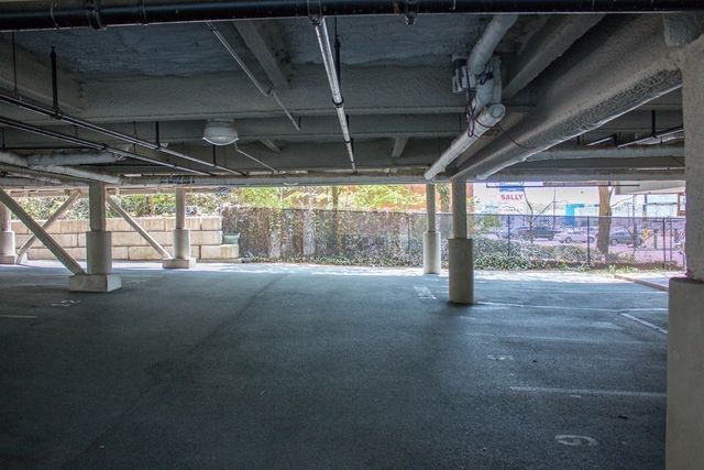 1522 Vfw Parkway 402, Boston, MA 02132