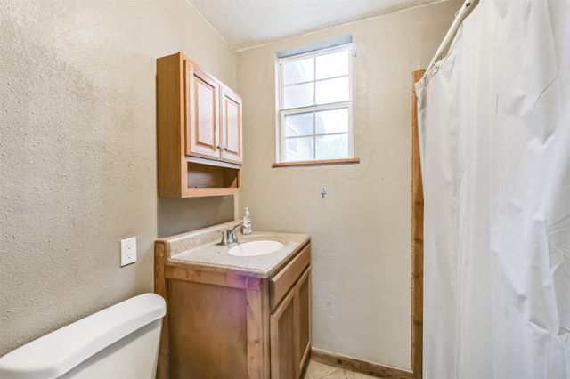 2505 County Road 639, Dayton, TX 77535