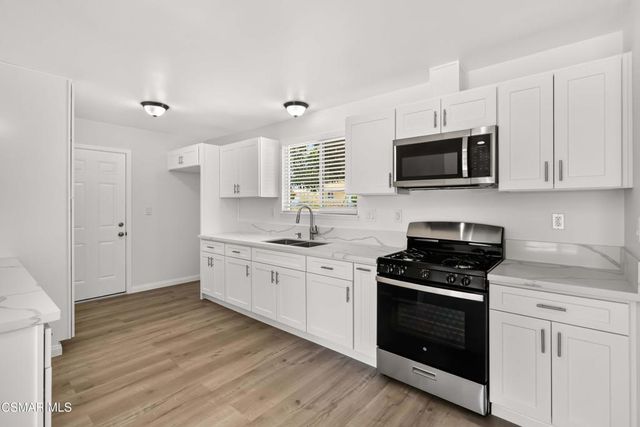 2233 Caldwell Avenue, Simi Valley, CA 93065