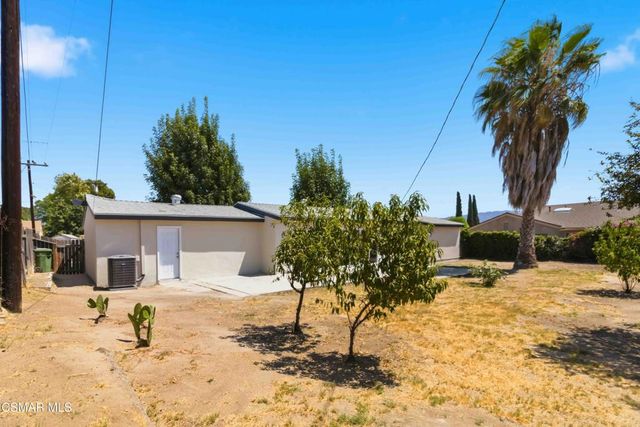 2233 Caldwell Avenue, Simi Valley, CA 93065