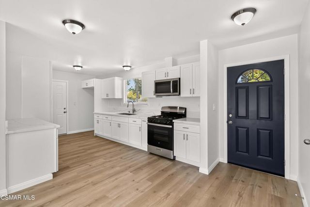 2233 Caldwell Avenue, Simi Valley, CA 93065