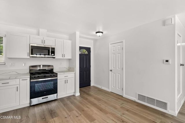 2233 Caldwell Avenue, Simi Valley, CA 93065