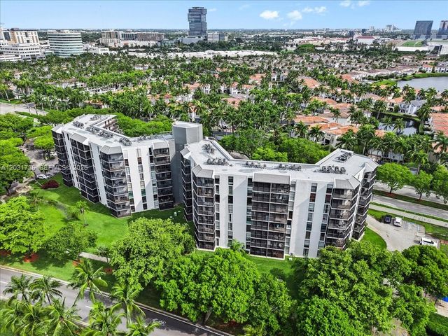 3101 N Country Club Drive 209, Aventura, FL 33180