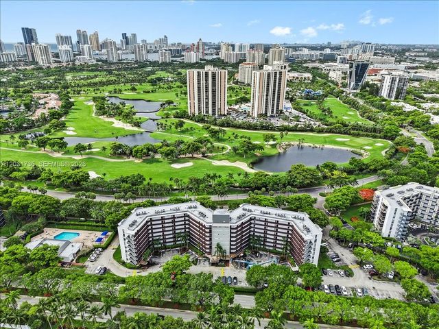 3101 N Country Club Drive 209, Aventura, FL 33180