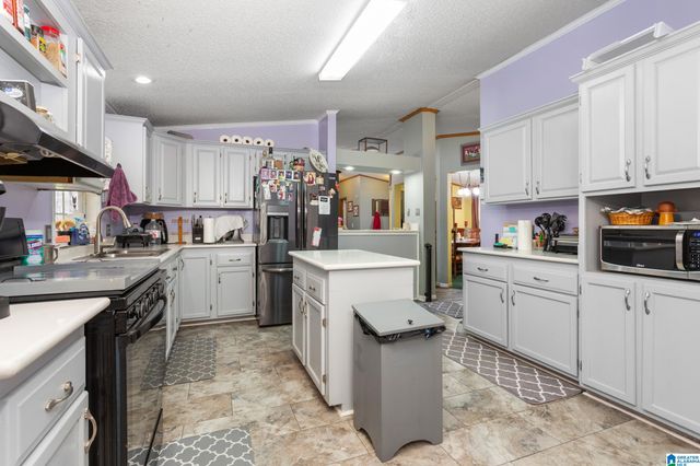 1060 BOILING SPRINGS ROAD, Ohatchee, AL 36271