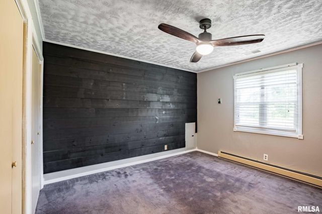 1521 S MAIN Street, Carterville, IL 62918