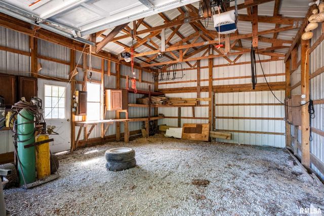 1521 S MAIN Street, Carterville, IL 62918