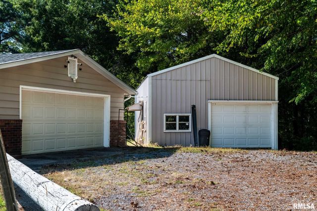 1521 S MAIN Street, Carterville, IL 62918