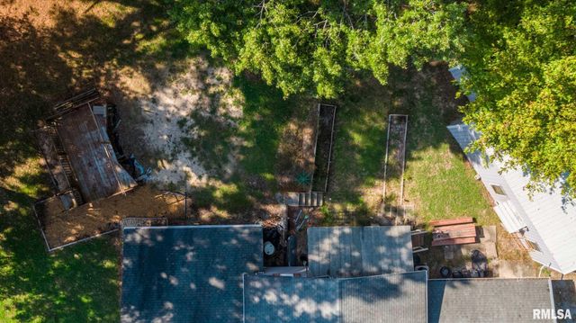 1521 S MAIN Street, Carterville, IL 62918