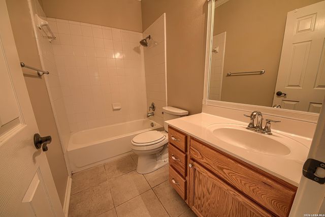 4722 EMDEN HOLW, San Antonio, TX 78247