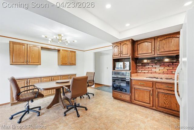 5030 Stellar Road, Shelby Twp, MI 48316