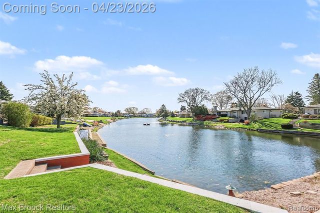 5030 Stellar Road, Shelby Twp, MI 48316