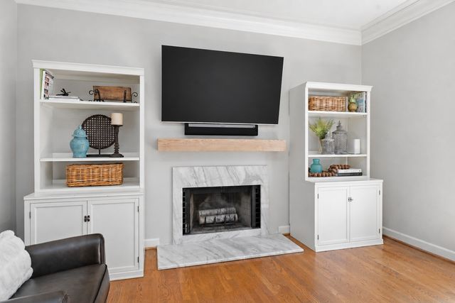 8 Sharonwood Dr, Nashville, TN 37215