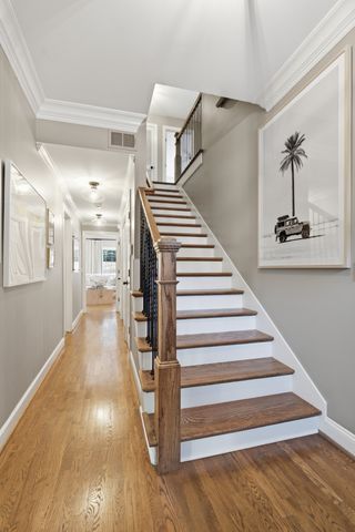 8 Sharonwood Dr, Nashville, TN 37215