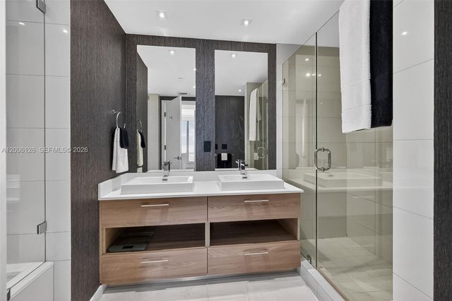 1300 S Miami Ave 3103, Miami, FL 33130