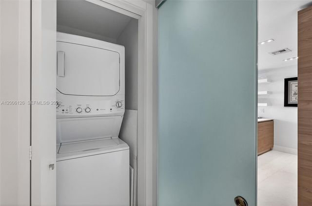 1300 S Miami Ave 3103, Miami, FL 33130