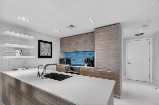 1300 S Miami Ave 3103, Miami, FL 33130