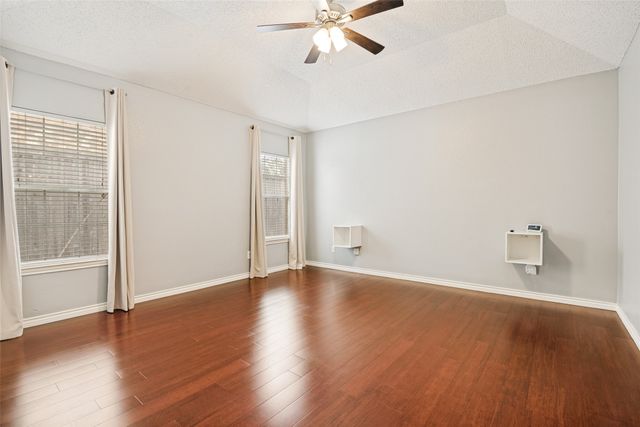 7013 Lo Chalmers Lane, Garland, TX 75043