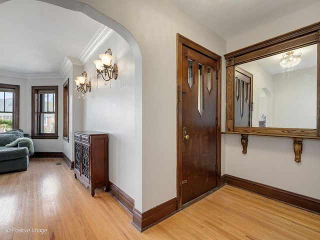 3716 Euclid Avenue, Berwyn, IL 60402