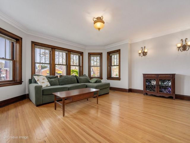 3716 Euclid Avenue, Berwyn, IL 60402