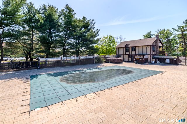 217 Foxwood Lane 217, Milford, CT 06461