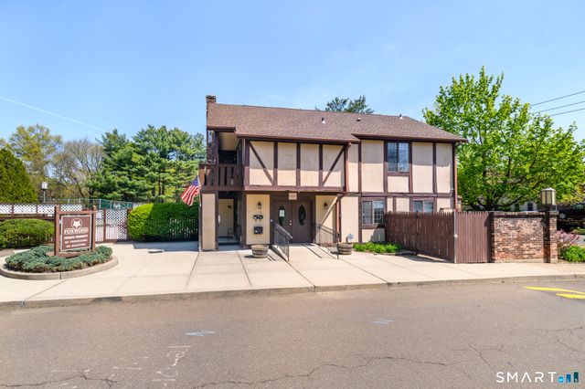 217 Foxwood Lane 217, Milford, CT 06461