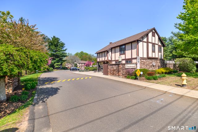 217 Foxwood Lane 217, Milford, CT 06461