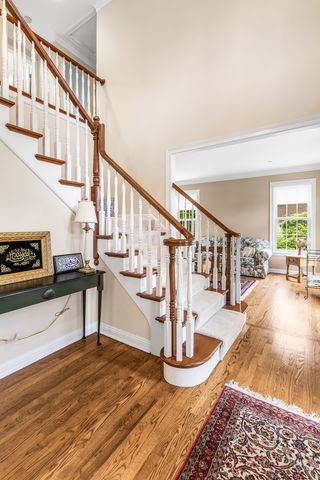 1211 Ashbury Lane, Libertyville, IL 60048