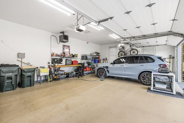 1211 Ashbury Lane, Libertyville, IL 60048