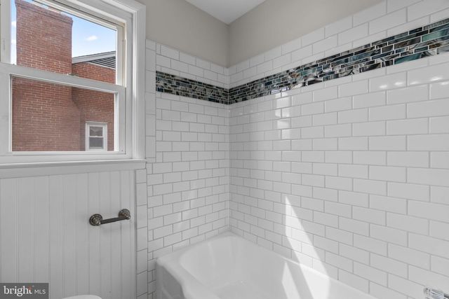 2604 JERALD DR, Baltimore, MD 21234