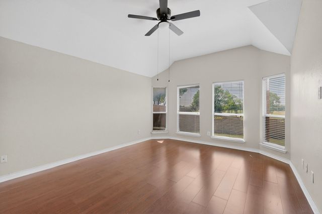 7911 Decoy Drive, Arlington, TX 76002