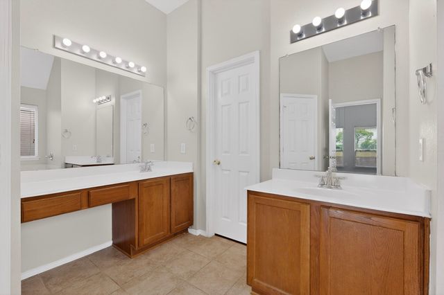 7911 Decoy Drive, Arlington, TX 76002