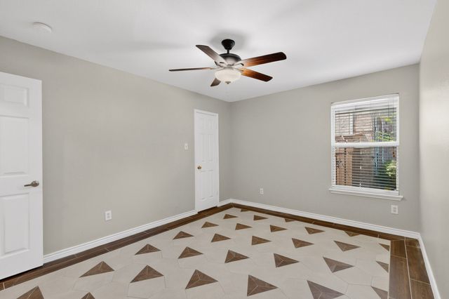 7911 Decoy Drive, Arlington, TX 76002