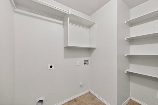 7911 Decoy Drive, Arlington, TX 76002